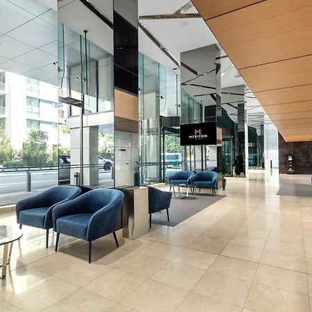 Meriton Suites Mascot Central Sydney Exterior photo