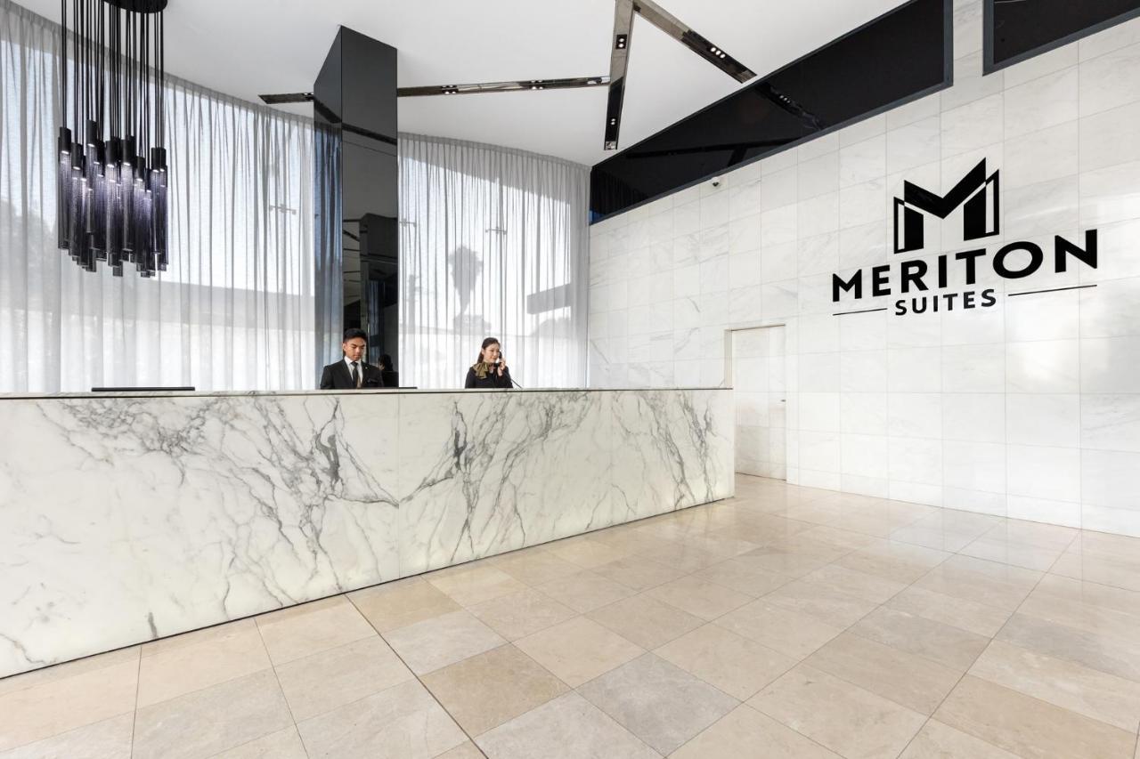 Meriton Suites Mascot Central Sydney Exterior photo